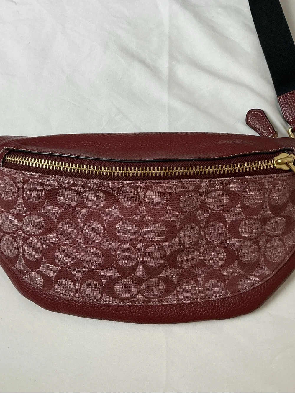 Coach Signature Jacquard Leather Belt Bag Fanny Pack Burgundy Maroon CG994